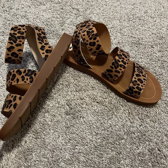 NEW Cheetah Print Sandals CUSHIONAIRE Women Indego Stretch Size‎ 7 Animal Print - Picture 11 of 16